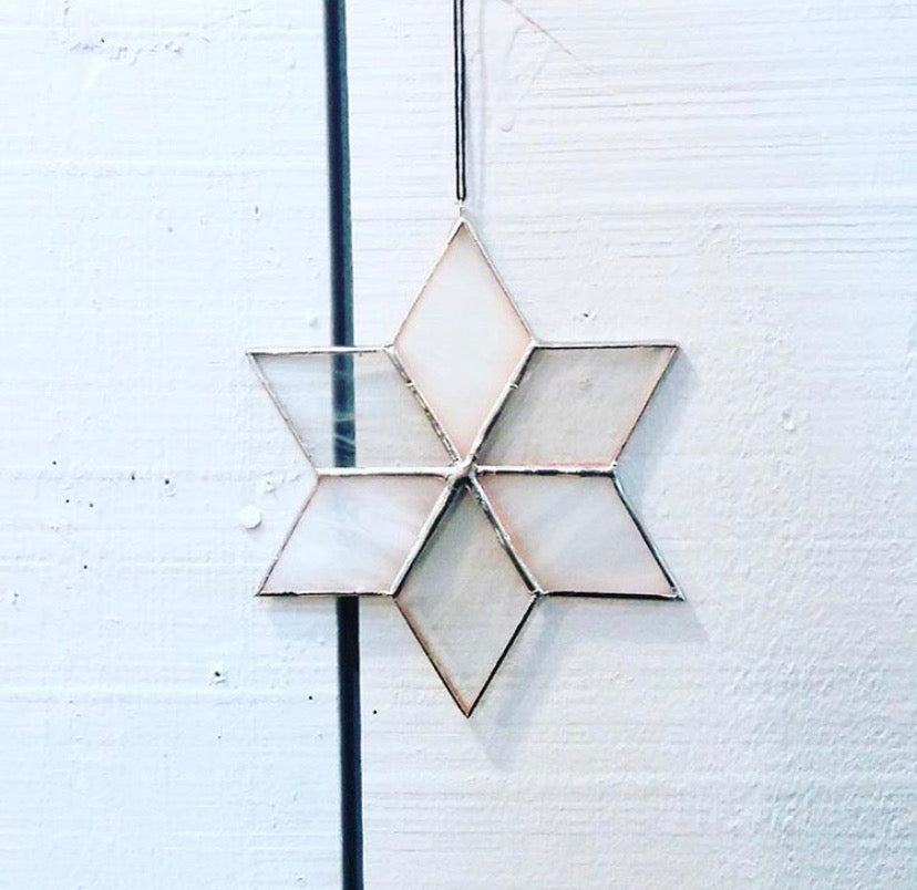 ORILLIA - Intro to Stained Glass Workshop at The Makers Circle - Saturday November 29th, 4:30-6:30pm